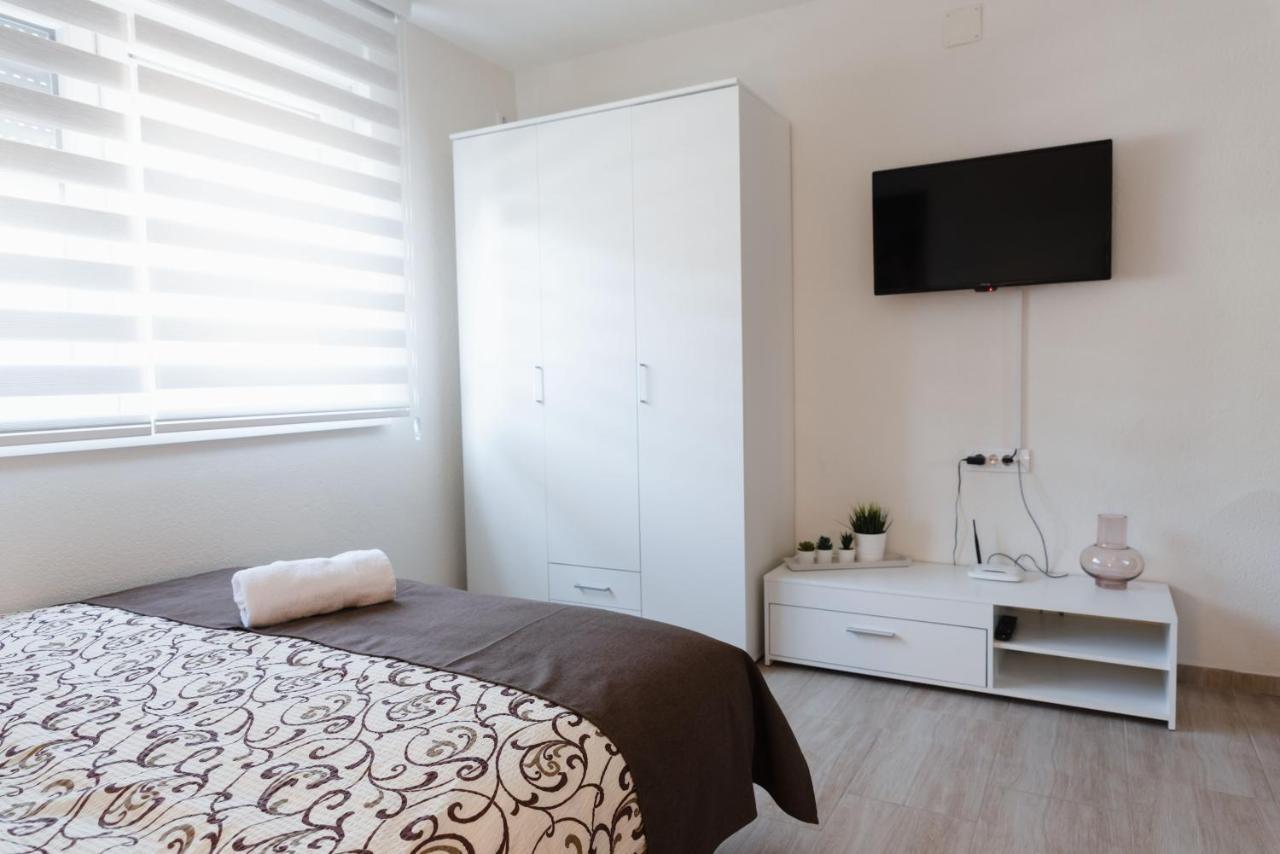 Apartmani Centar Lux New Zrenjanin Exterior foto